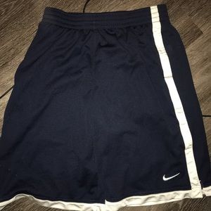 Nike hype lebron basketball shorts blue Med
